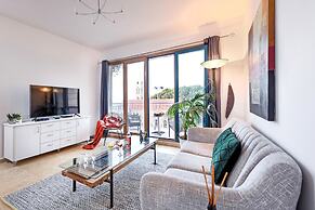 Deluxe 2BD Jaffa Dreams W Pool & Parking