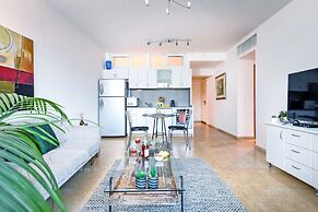 Deluxe 2BD Jaffa Dreams W Pool & Parking