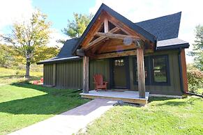 Smokey Valley Lodge 2 Bedroom Home by Redawning