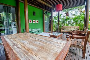 IT10 Bangalô Duplex 3 Suítes Pé na Areia