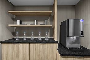 AC Hotel by Marriott Columbus Downtown