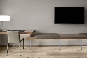 AC Hotel by Marriott Columbus Downtown