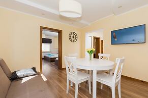 Holiday House Bursztyn by Renters