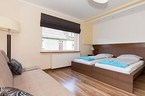 Holiday House Bursztyn by Renters