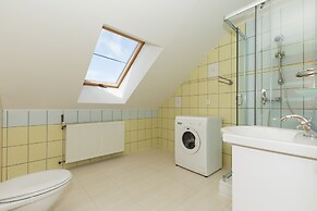 Holiday House Bursztyn by Renters