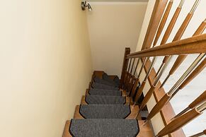 Holiday House Bursztyn by Renters