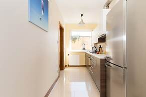 Holiday House Bursztyn by Renters