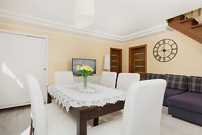 Holiday House Bursztyn by Renters