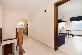 Holiday House Bursztyn by Renters