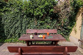 Holiday House Bursztyn by Renters