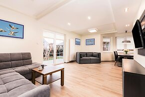 Holiday House Mewa by Renters