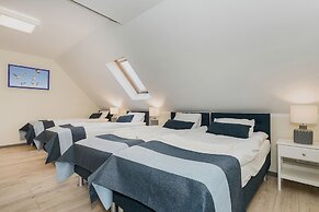 Holiday House Mewa by Renters