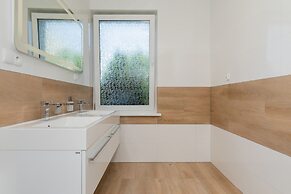 Holiday House Viking by Renters