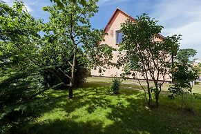 Holiday House Viking by Renters