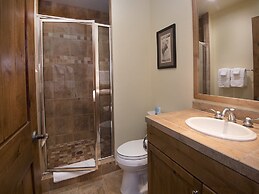 Beaver Creek Landing Condo 202