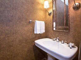 Beaver Creek Landing Condo 202