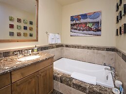 Beaver Creek Landing Condo 202