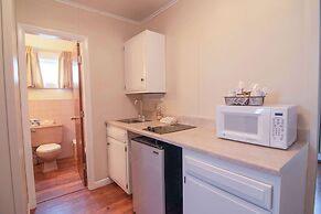 Ocean House Hotel & Motel