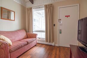 Ocean House Hotel & Motel