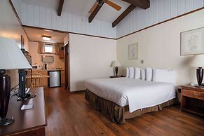 Ocean House Hotel & Motel