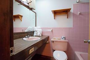 Ocean House Hotel & Motel