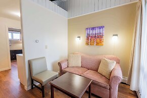 Ocean House Hotel & Motel