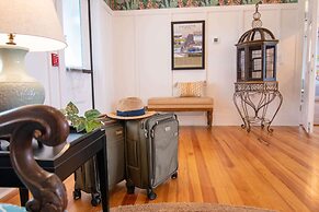 Ocean House Hotel & Motel