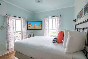 Ocean House Hotel & Motel