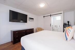 Ocean House Hotel & Motel