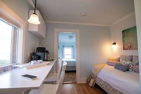 Ocean House Hotel & Motel