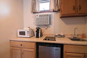 Ocean House Hotel & Motel