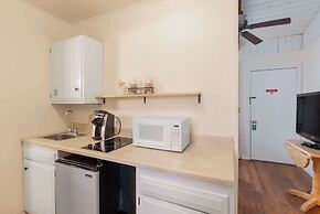 Ocean House Hotel & Motel