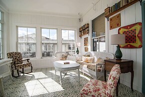 Ocean House Hotel & Motel