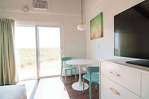 Ocean House Hotel & Motel