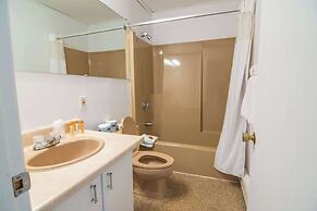 Ocean House Hotel & Motel