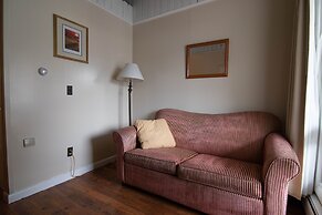 Ocean House Hotel & Motel