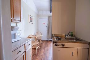 Ocean House Hotel & Motel