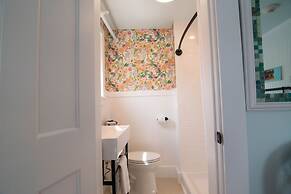 Ocean House Hotel & Motel