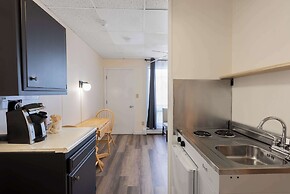 Ocean House Hotel & Motel