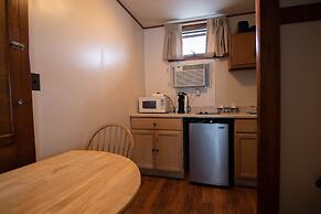 Ocean House Hotel & Motel