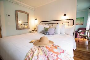 Ocean House Hotel & Motel