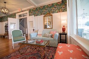 Ocean House Hotel & Motel