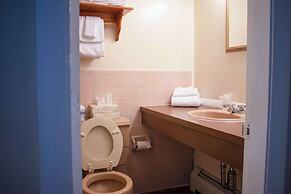 Ocean House Hotel & Motel