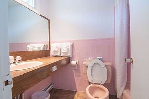 Ocean House Hotel & Motel