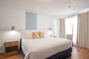 Ocean House Hotel & Motel