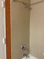 Clarion Hotel & Suites Convention Center Fredericksburg