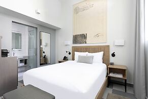 Palacio Provincial San Juan, Curio Collection by Hilton