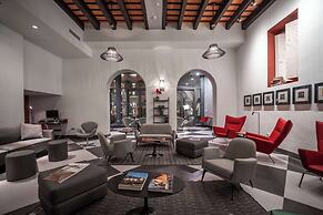 Palacio Provincial San Juan, Curio Collection by Hilton