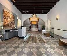 Palacio Provincial San Juan, Curio Collection by Hilton