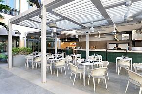 Palacio Provincial San Juan, Curio Collection by Hilton